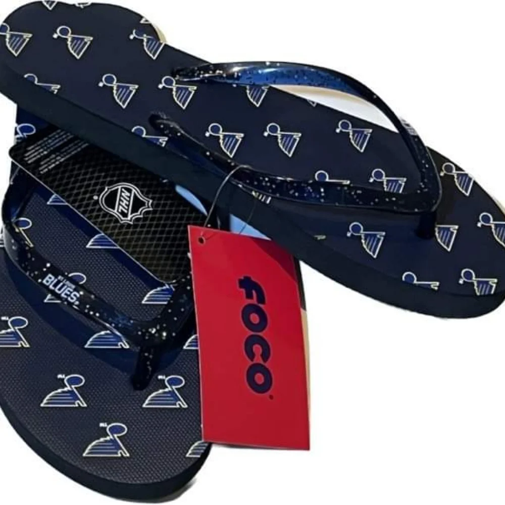 NHL St‎ Louis Blues FOCO Blue Glitter Flip Flops Sandals Womens Small Casual NEW